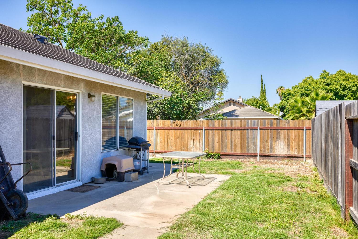 Detail Gallery Image 30 of 34 For 1637 Fantasy Ct, Modesto,  CA 95351 - 3 Beds | 2 Baths