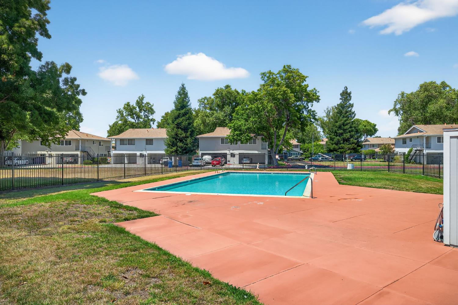 Detail Gallery Image 35 of 49 For 1447 Del Rio Cir #C,  Concord,  CA 94518 - 2 Beds | 1 Baths