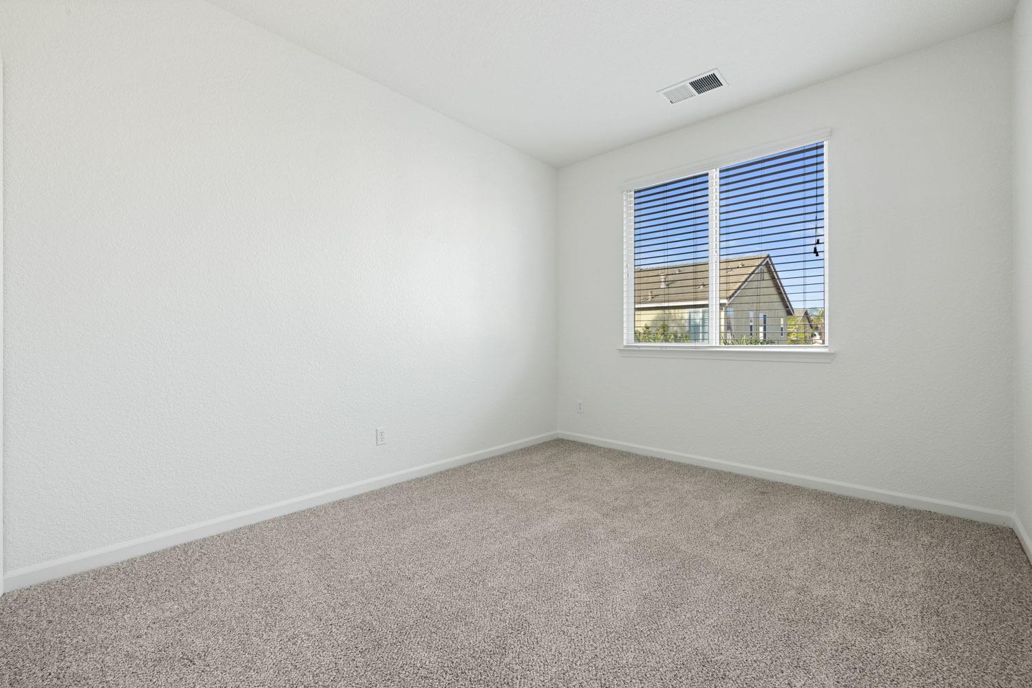 Detail Gallery Image 33 of 51 For 2905 Amir Pl, Modesto,  CA 95355 - 5 Beds | 2/1 Baths