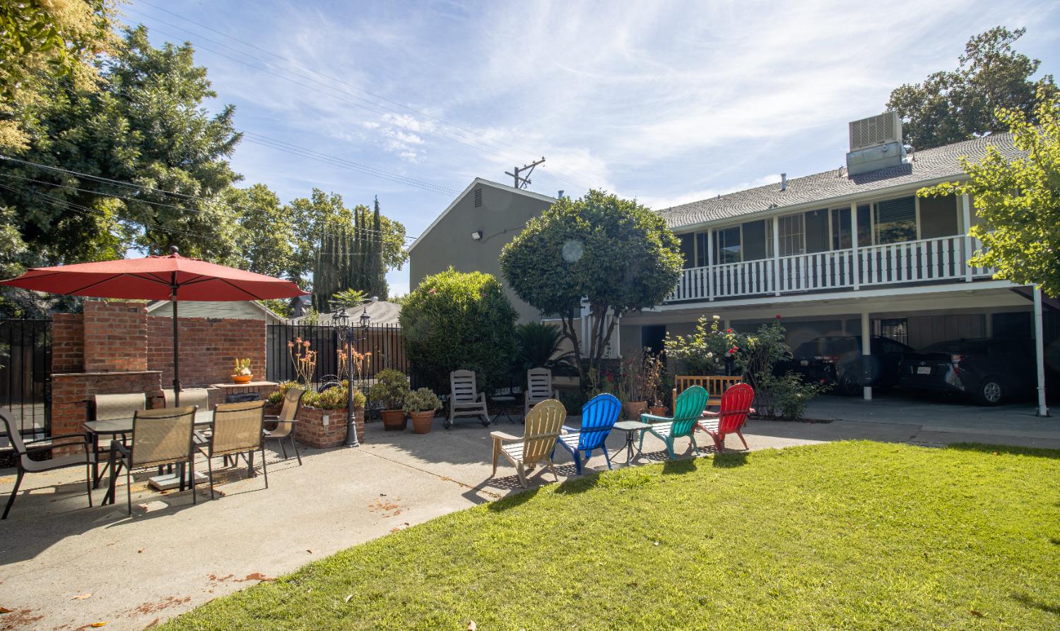Detail Gallery Image 12 of 19 For 2811 F St, Sacramento,  CA 95816 - – Beds | – Baths