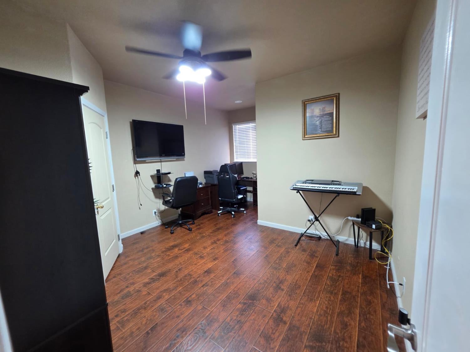 Detail Gallery Image 17 of 24 For 2693 Explorer Way, Turlock,  CA 95382 - 4 Beds | 2/1 Baths