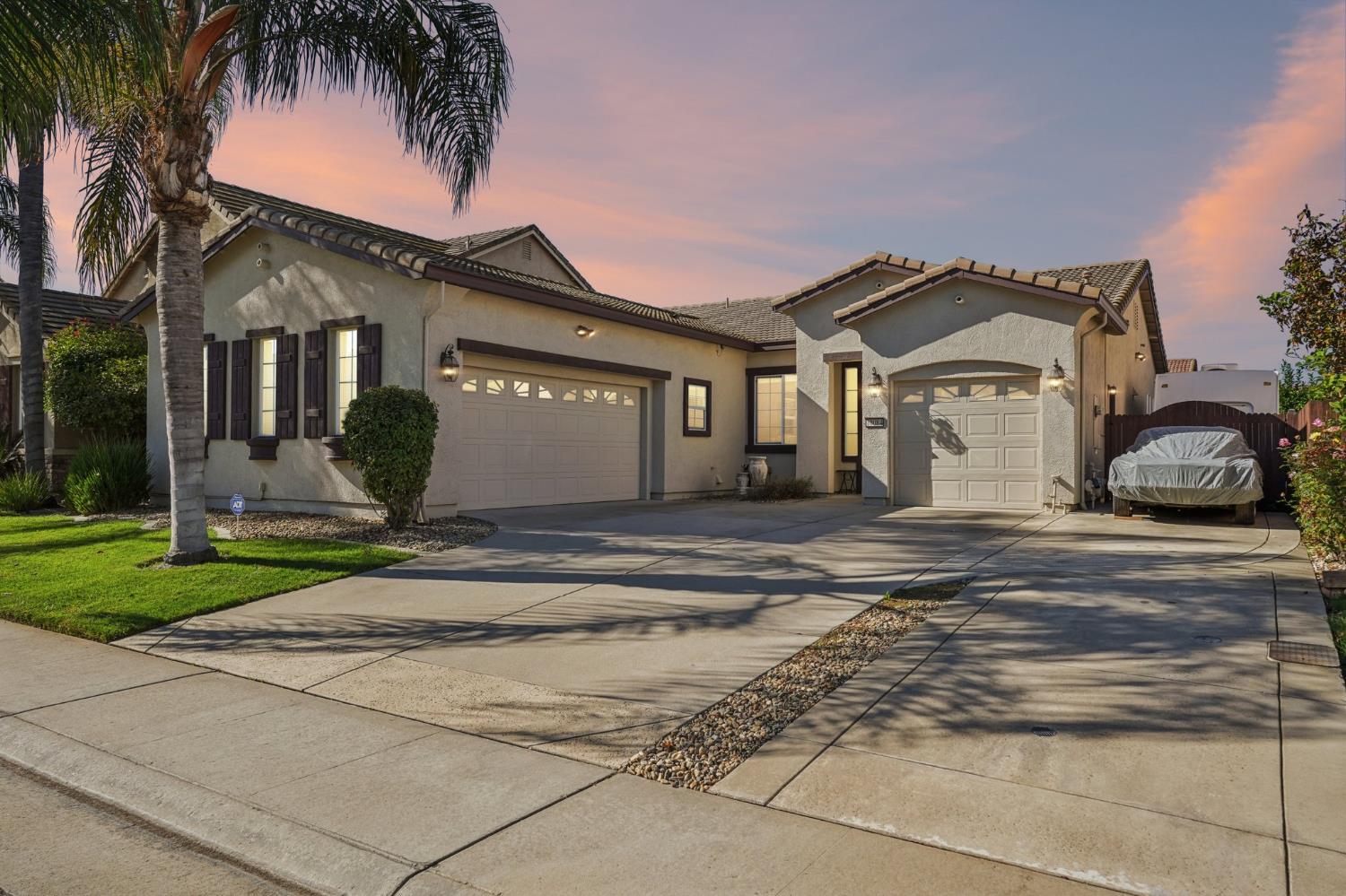 10084 Annie Street Elk Grove, California, United States – Home For Sale