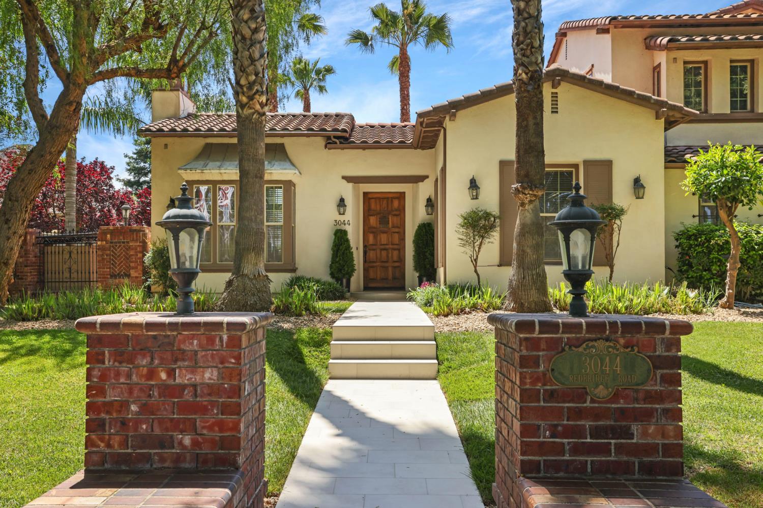 3044 Redbridge Road