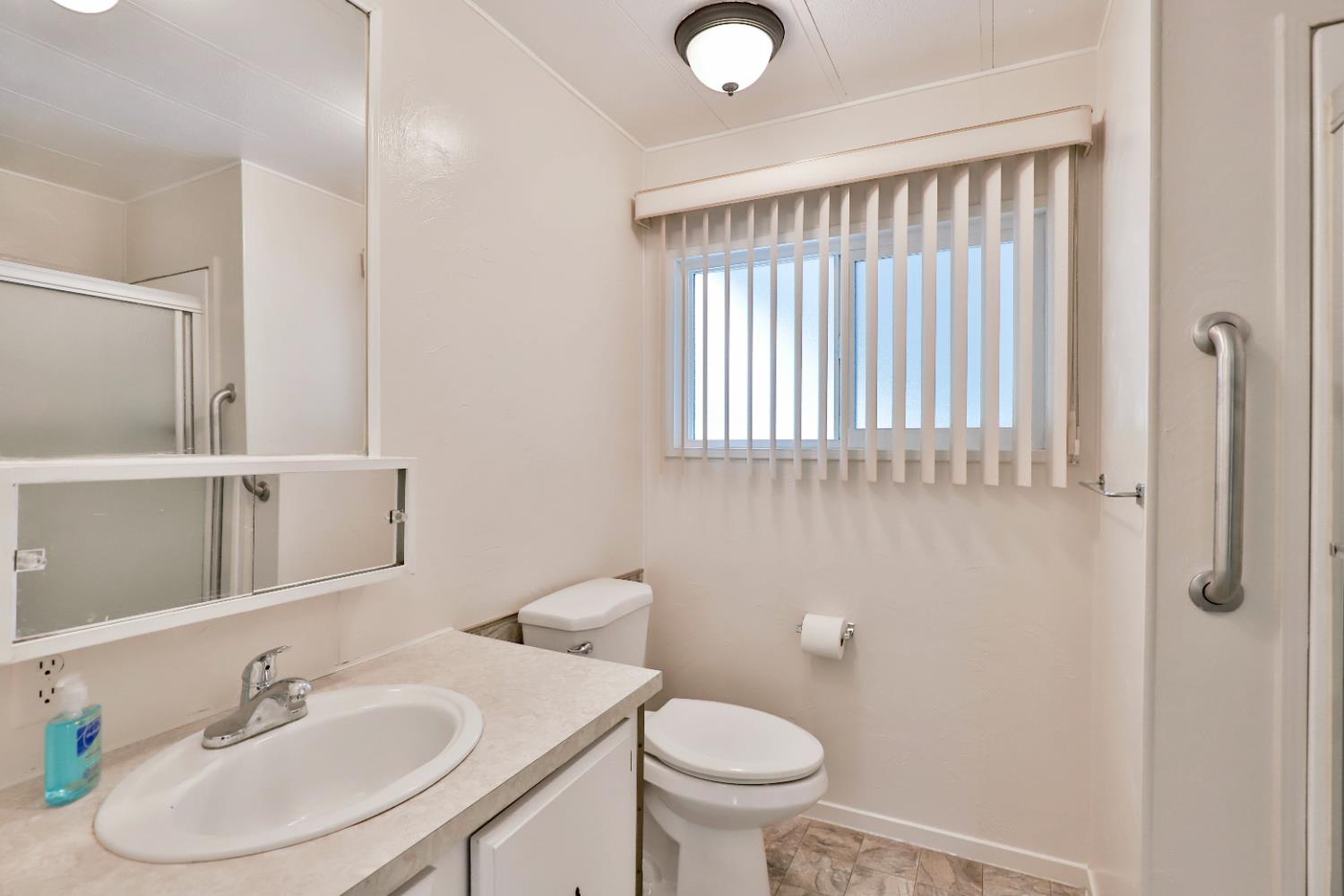 561179761_6d4c5677-9c1d-4b59-b498-a260968a4bbe.jpg