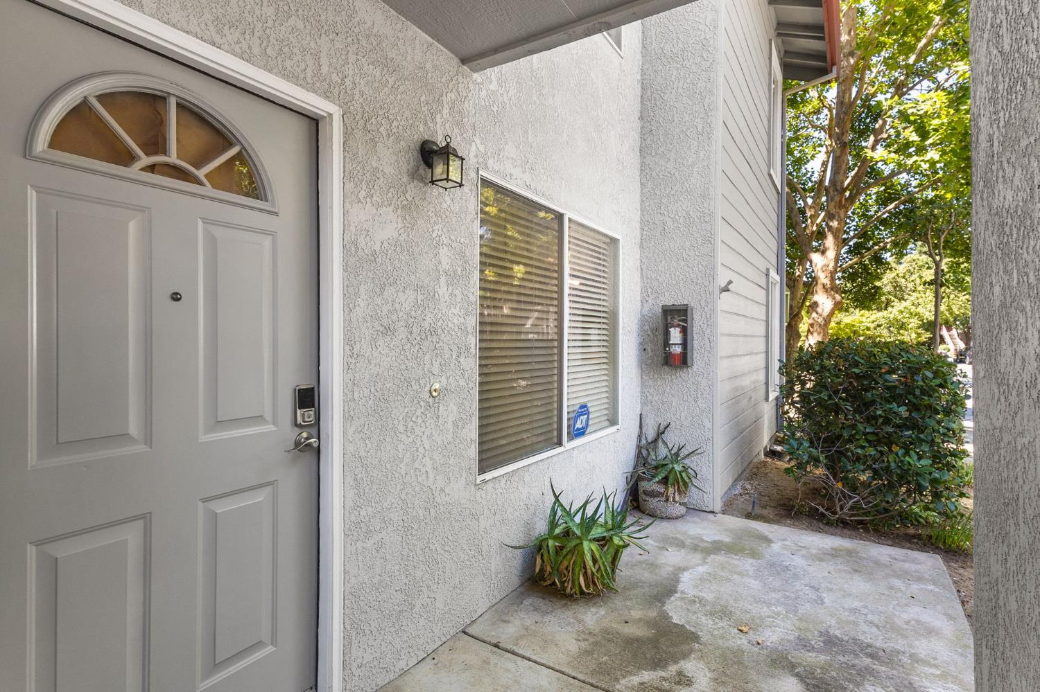 4900 Dover Lane 1309
