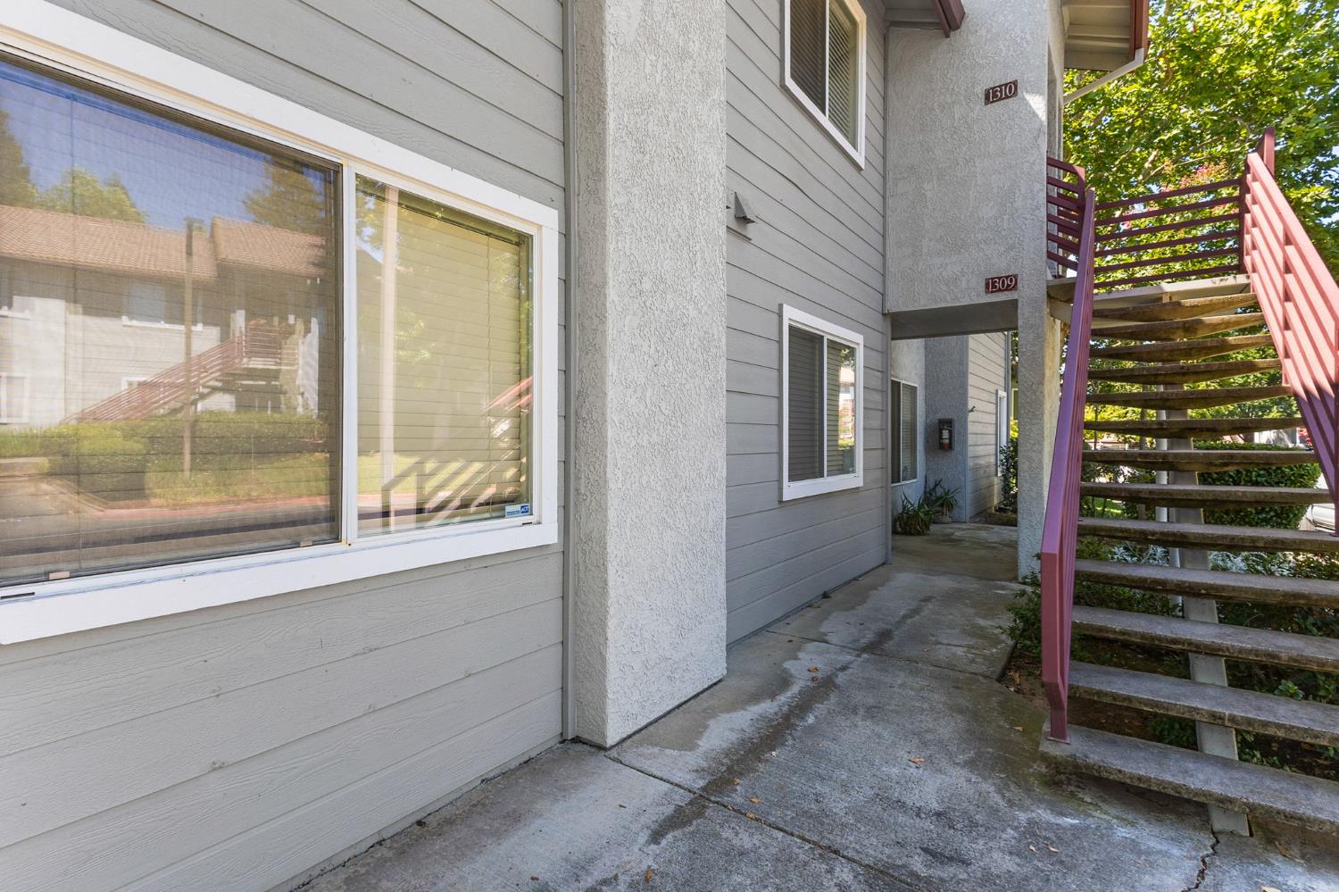4900 Dover Lane 1309