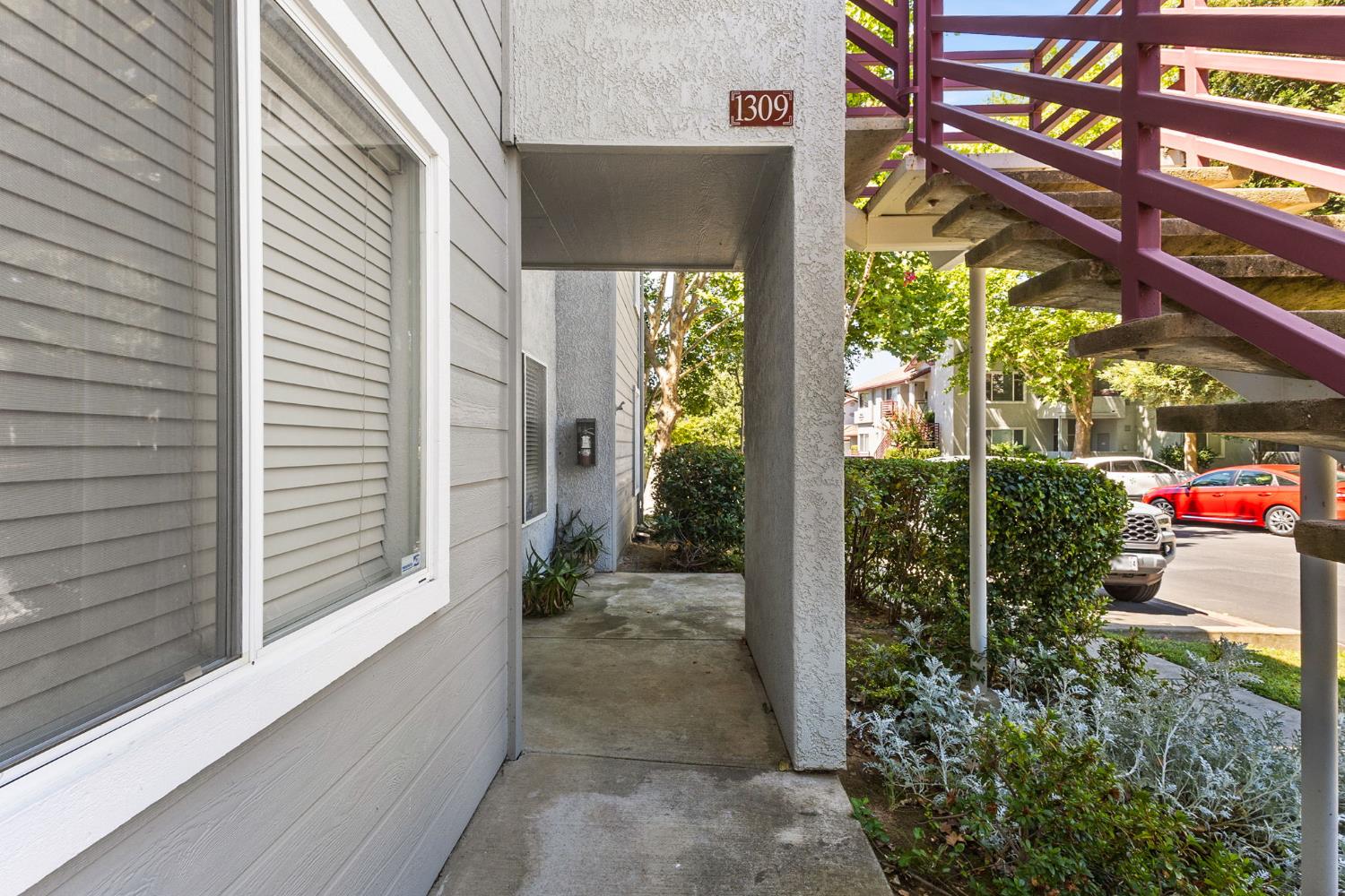 4900 Dover Lane 1309