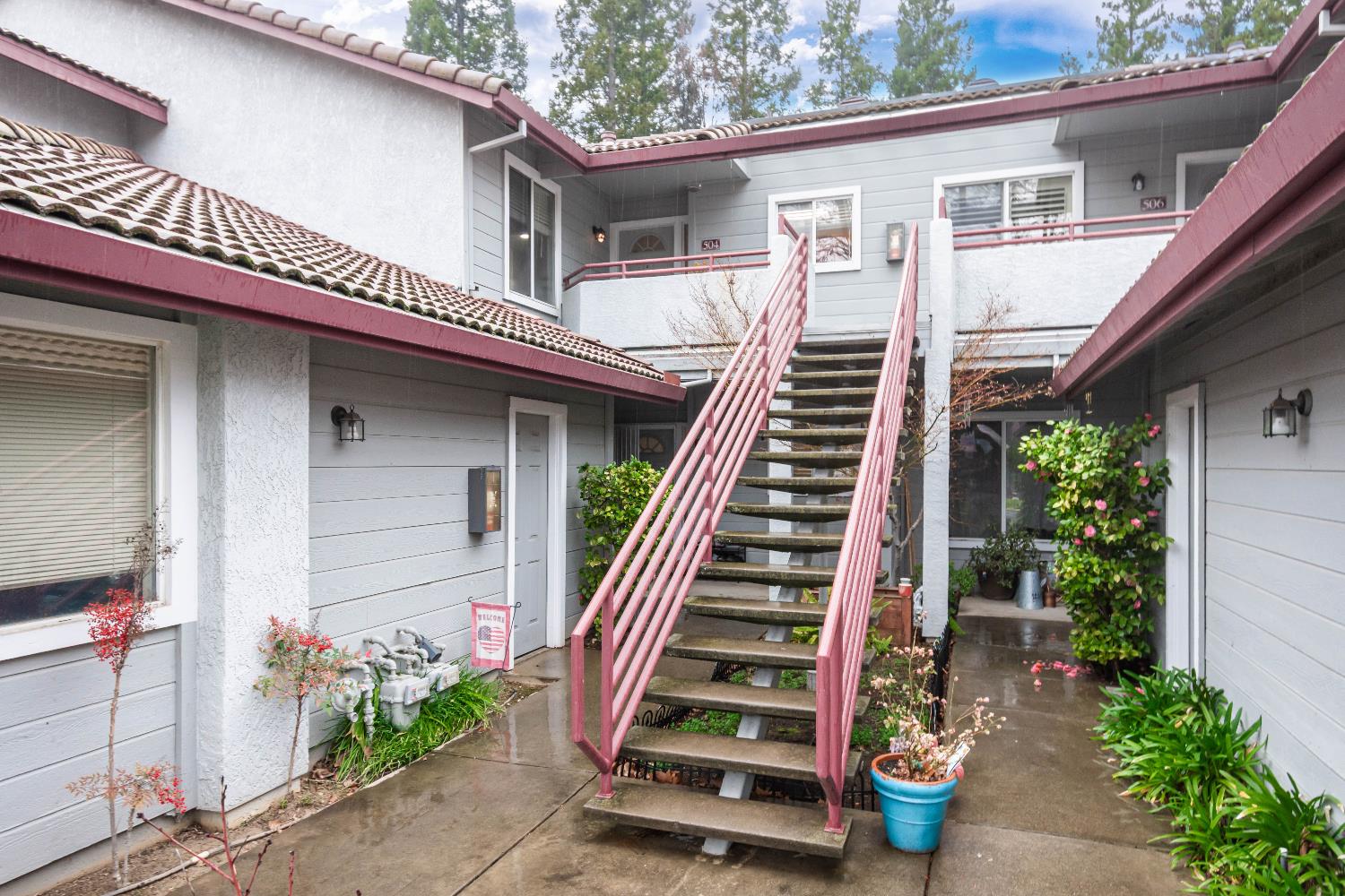 4801 Dover Lane 504