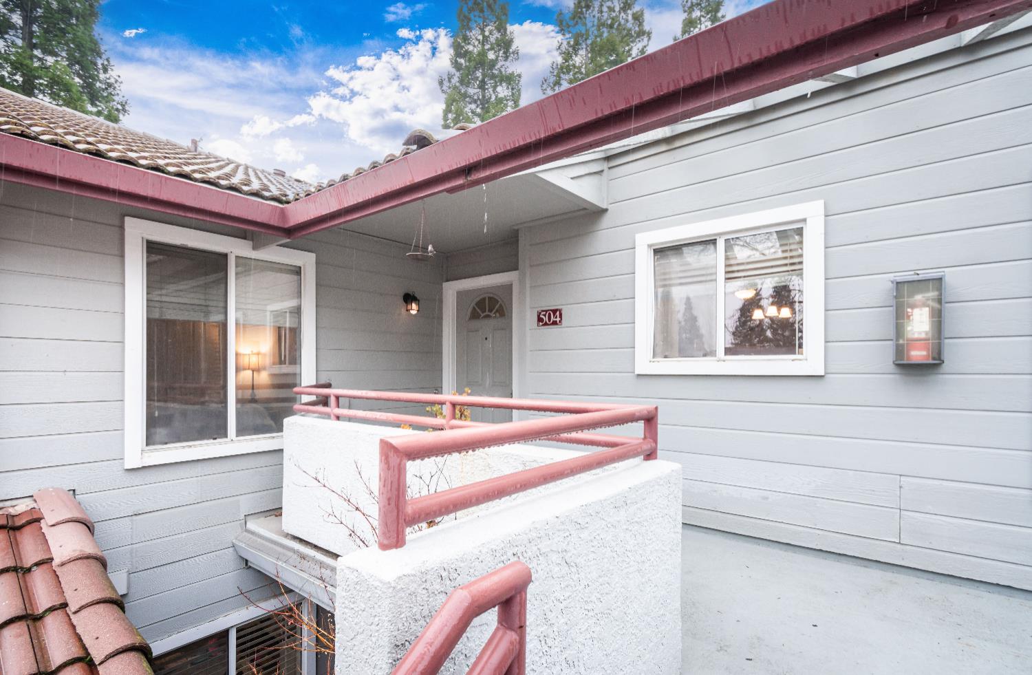 4801 Dover Lane 504