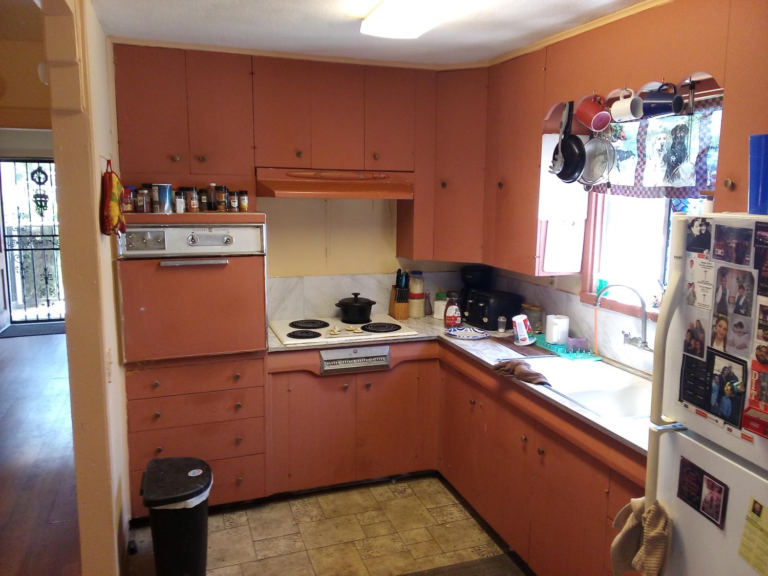 407 Thrasher Avenue