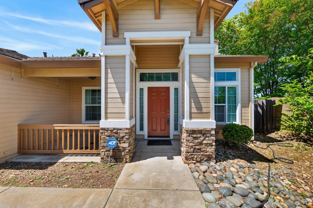 8406 Alameda Park Drive
