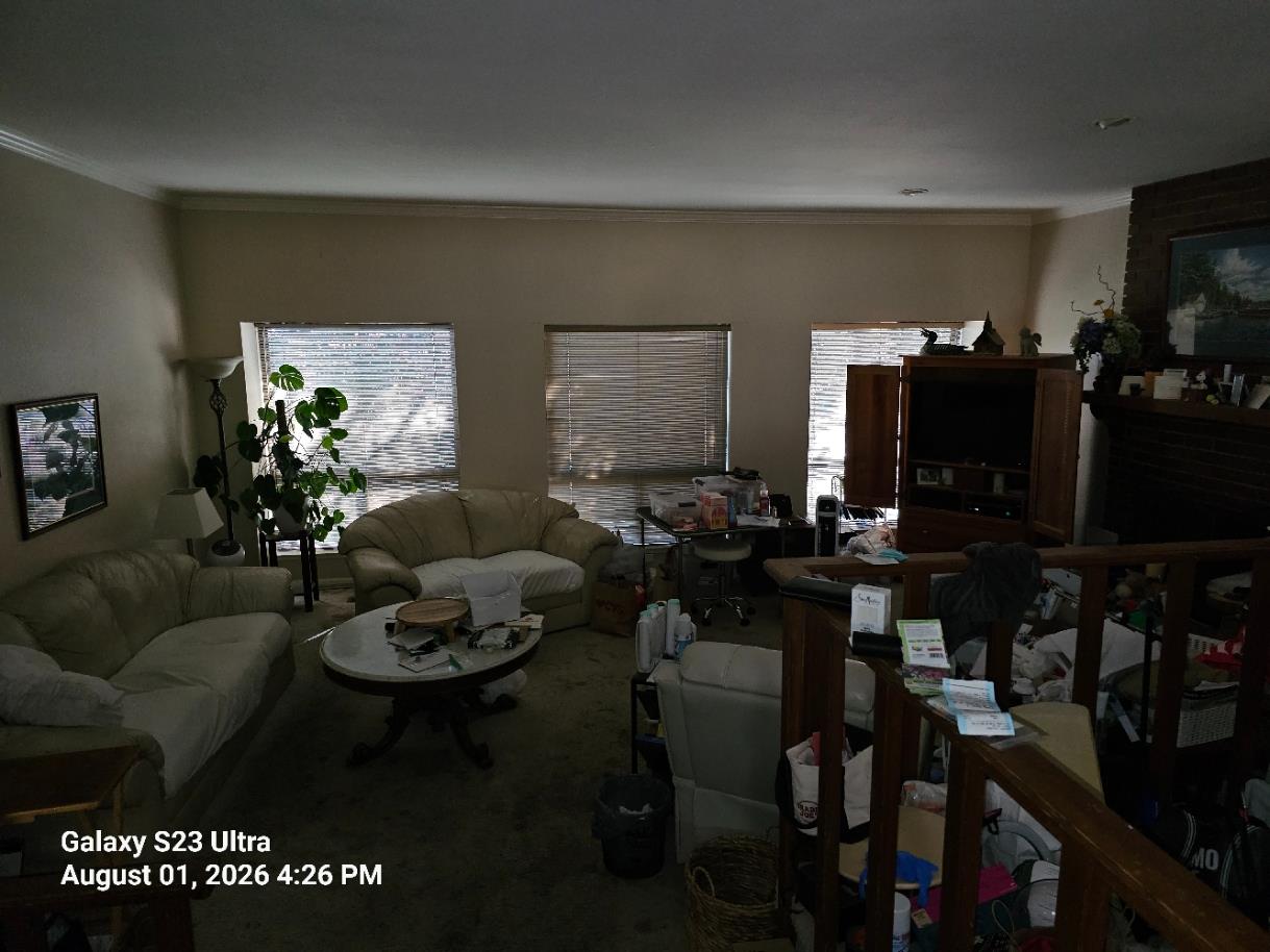 561074148_eb36a0fe-757e-44bd-949a-8a1af583b339.jpg