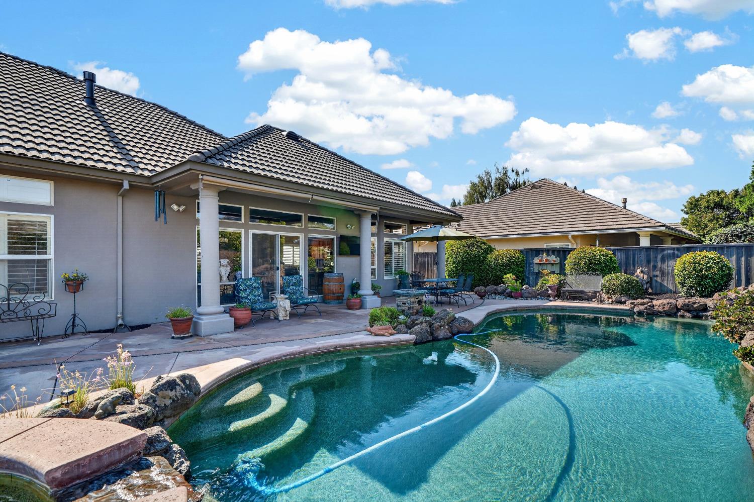 1116 Bridgetowne Drive