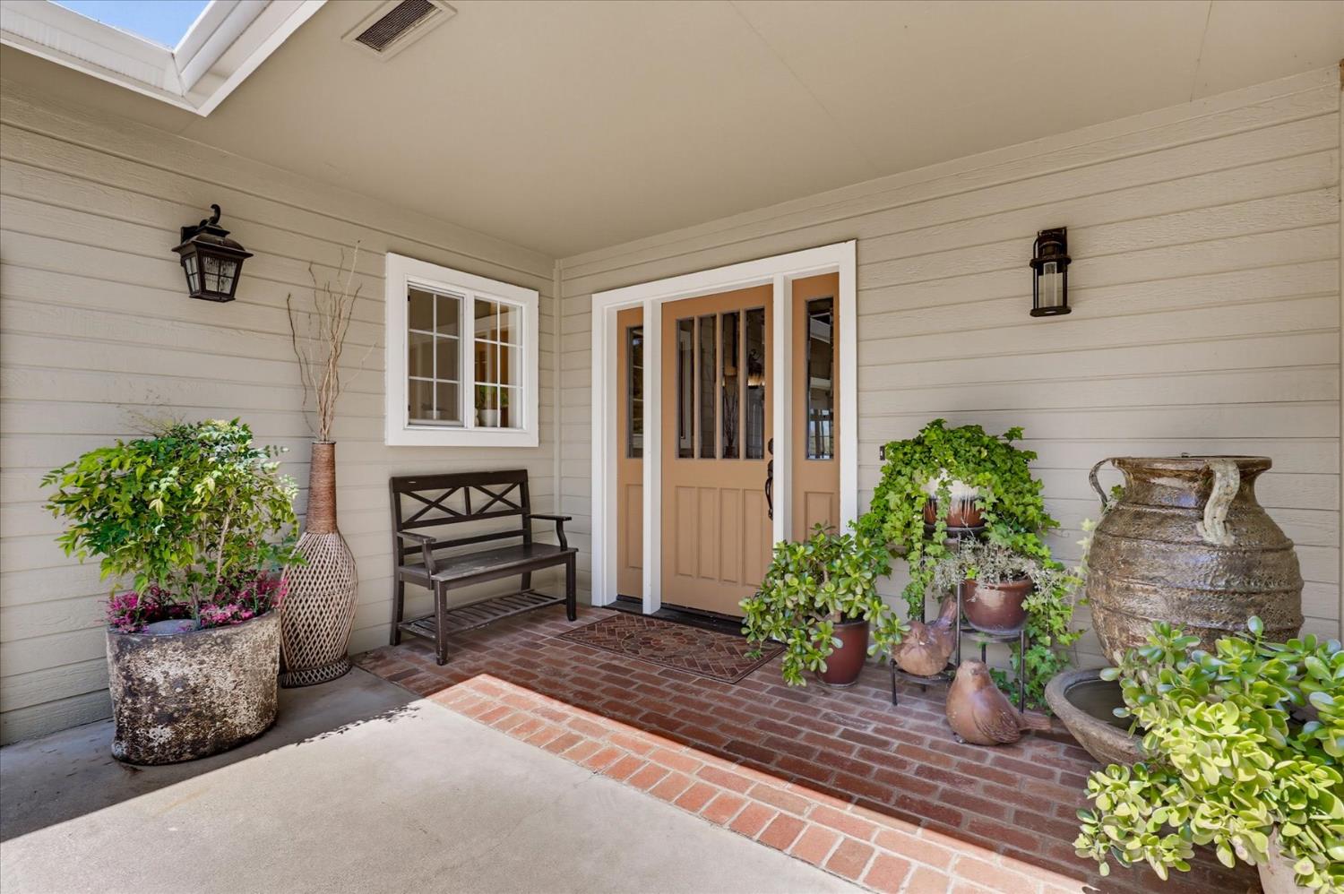 11202 Oak Canyon Dr.