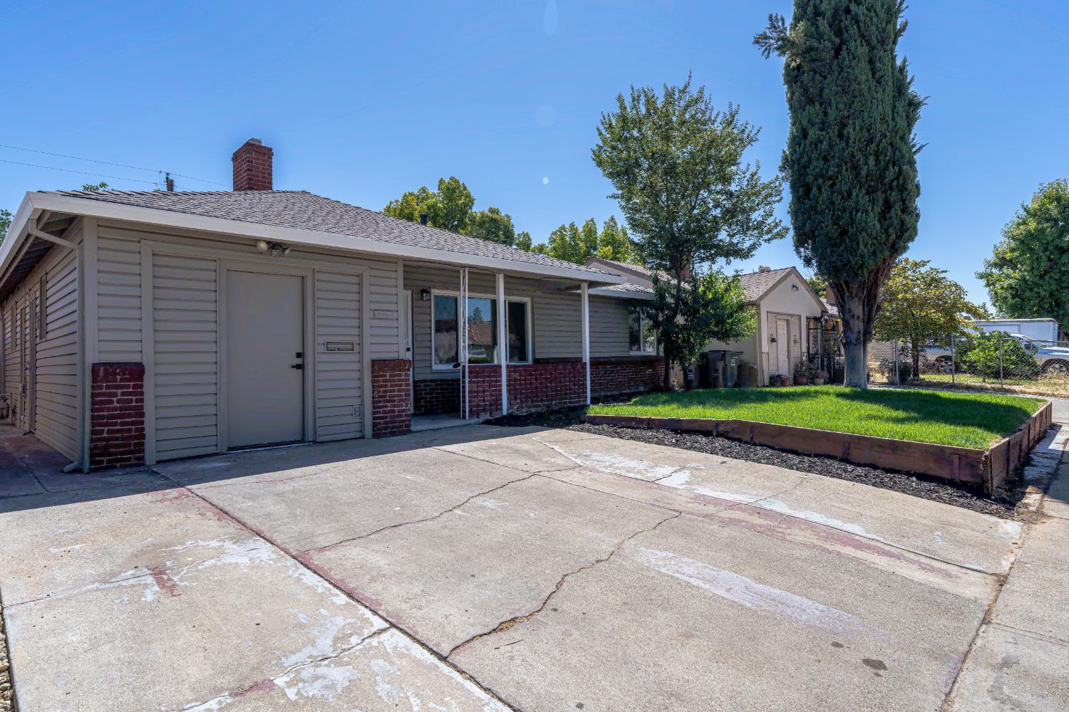 4941 Alcott Drive