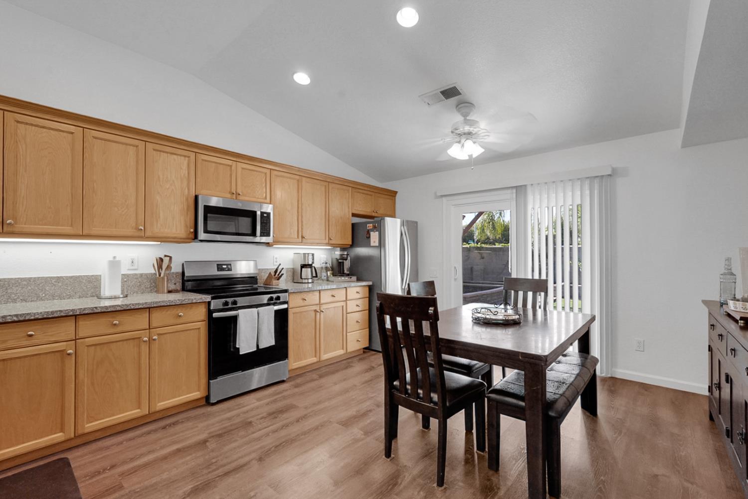 561207733_9f52d286-e09b-4dc3-85c9-b692f3730273.jpg