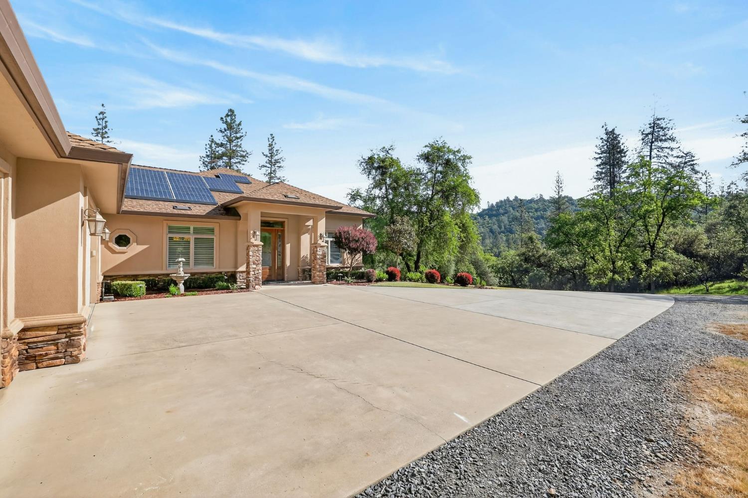 4554 Cross Creek Road