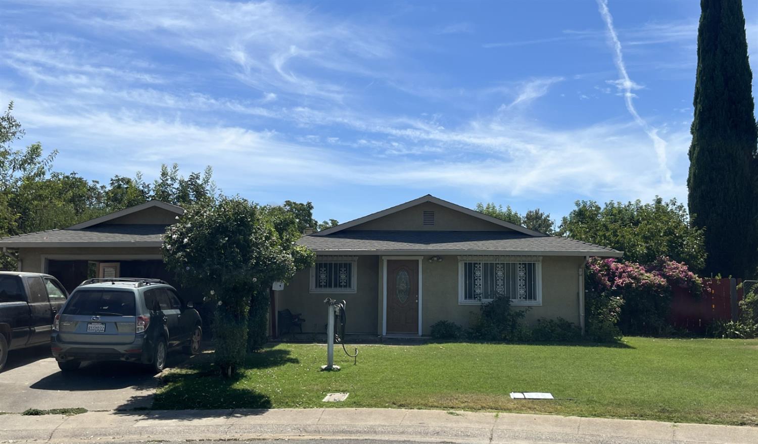 2238 Leslie Court