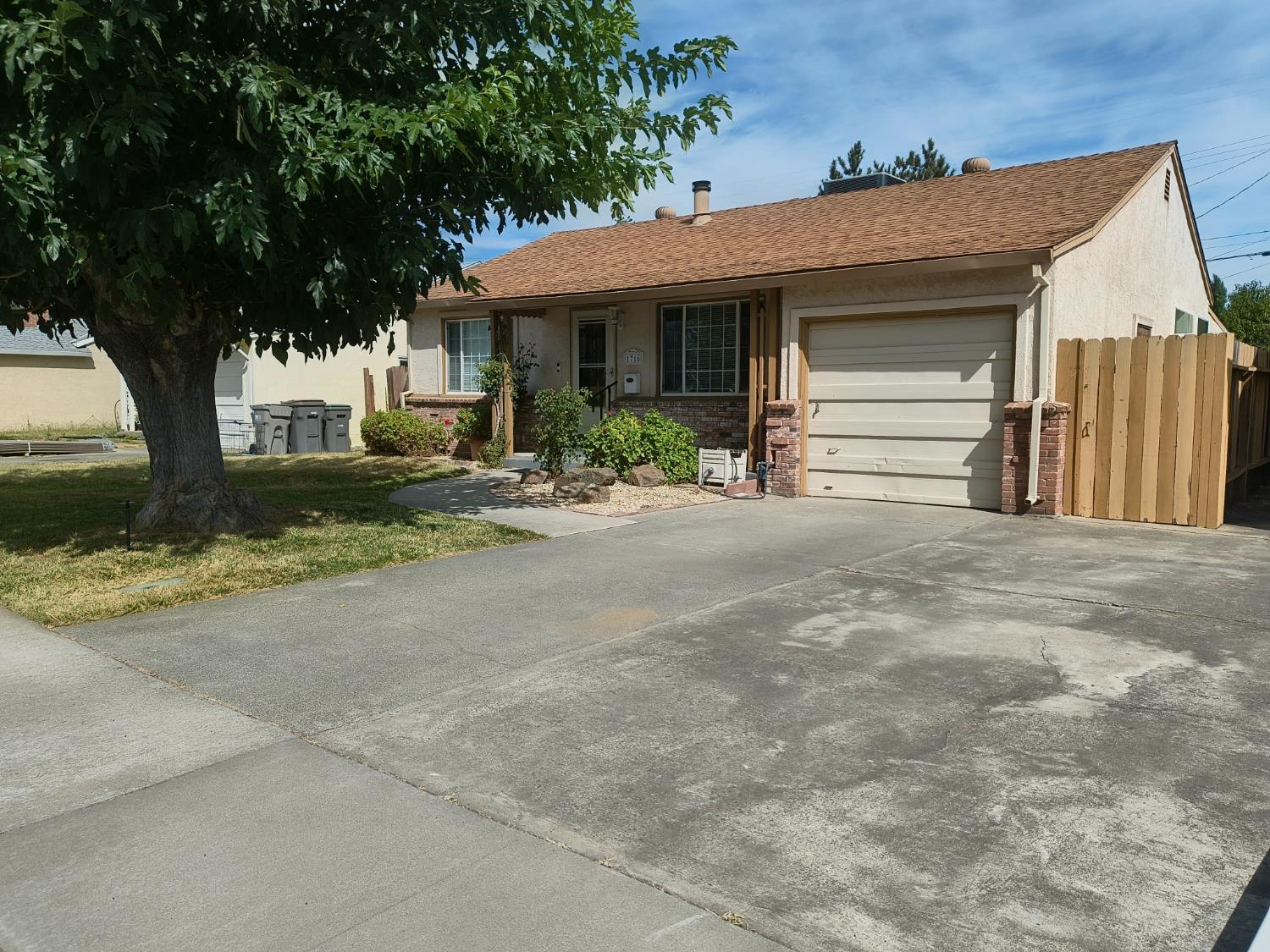 1716 Rockrose Road