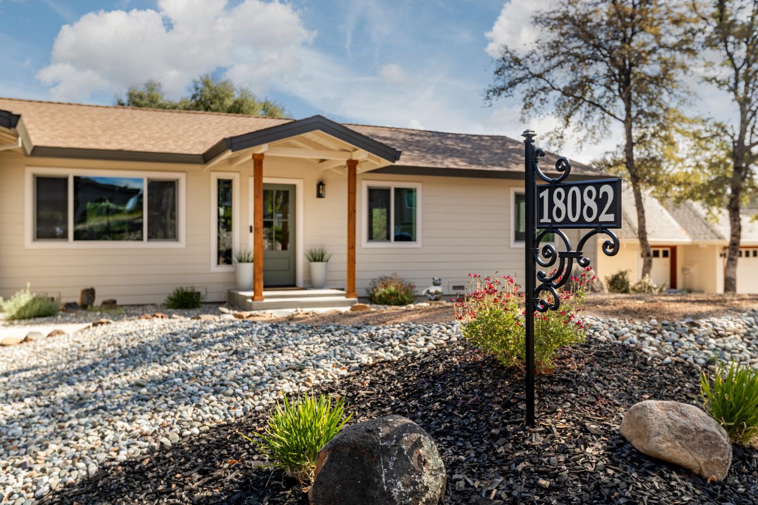 18082 Hummingbird Drive