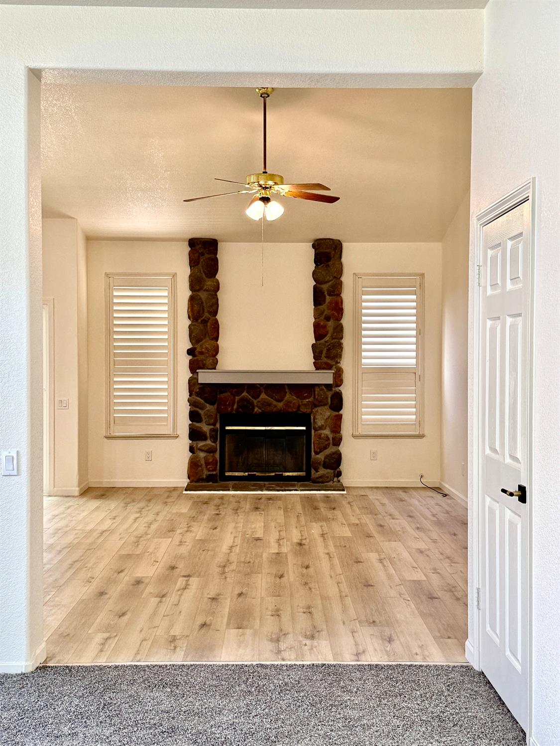 189 Sterling Oak Drive