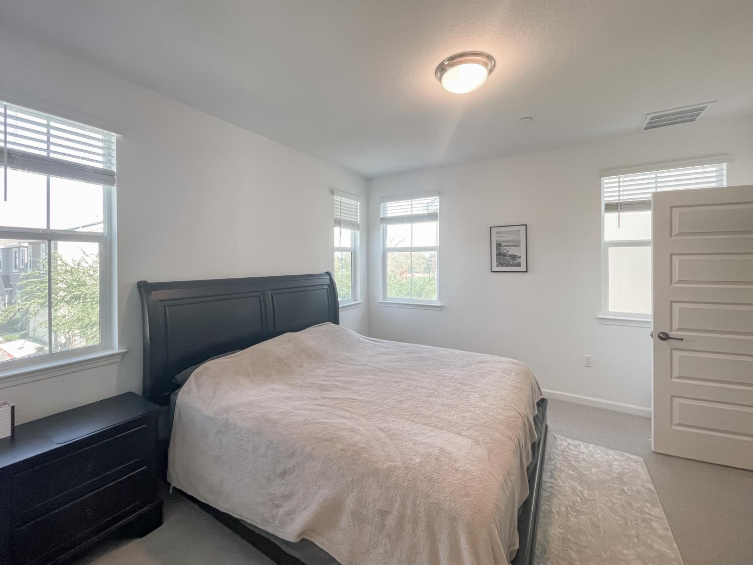 1383 Hadley Drive
