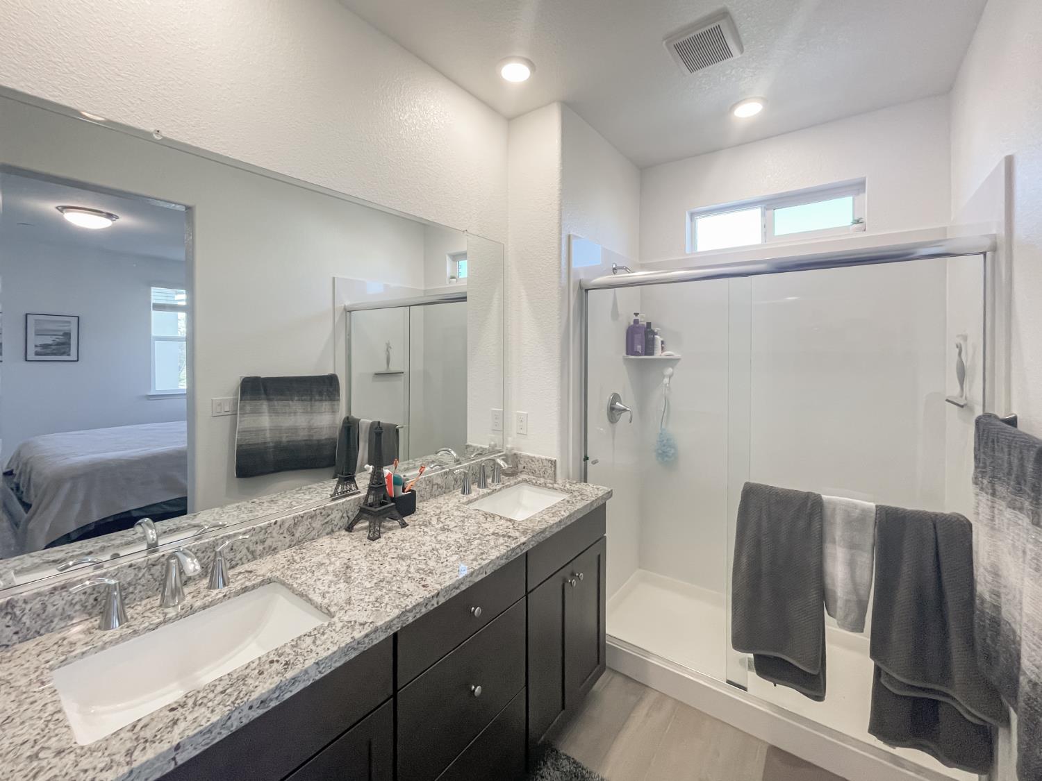 1383 Hadley Drive