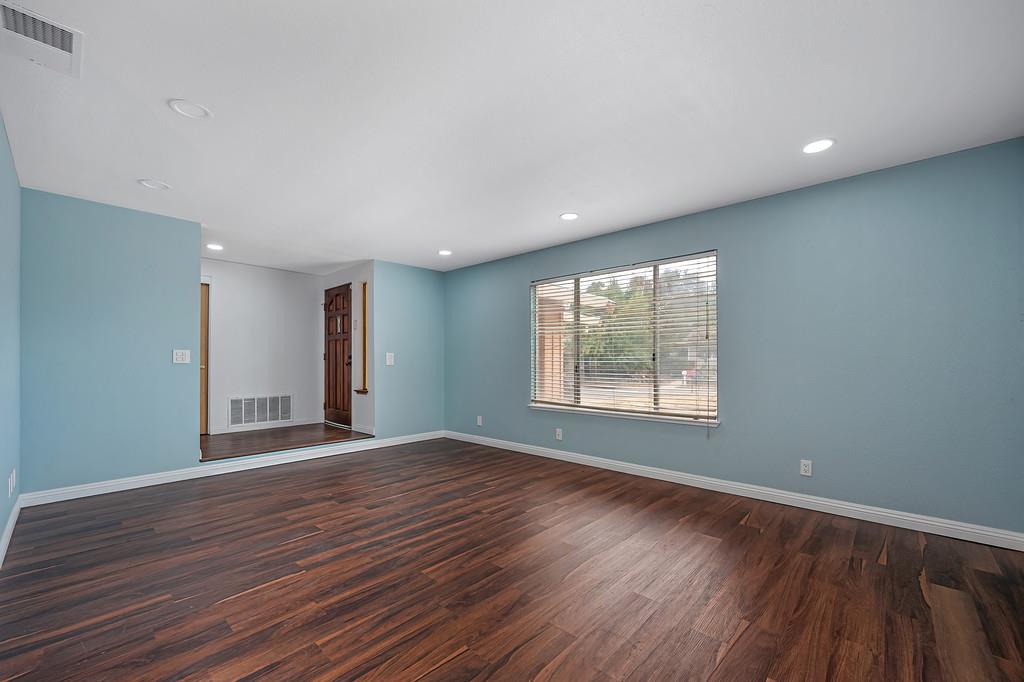 8709 Los Encantos Circle