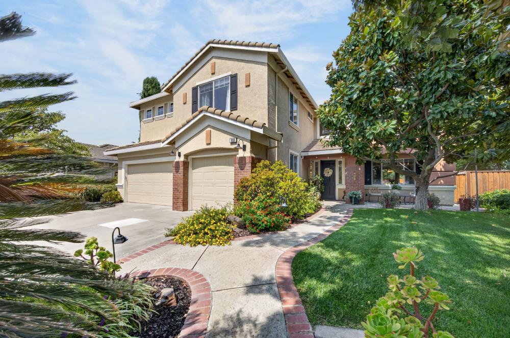 3523 Lake Terrace Drive
