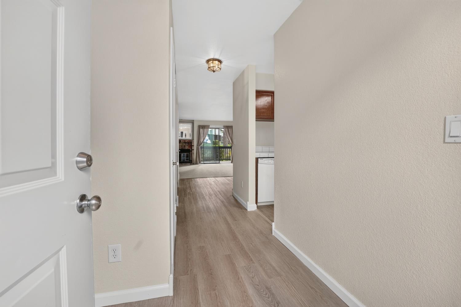 561216666_483d07dc-64bb-45a0-826d-89a522b0020f.jpg