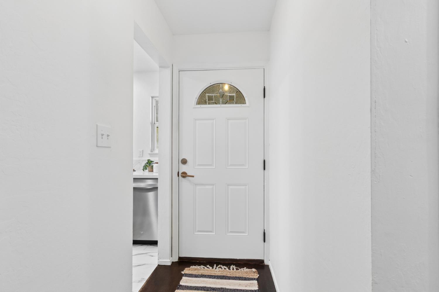 1004 Carson Street