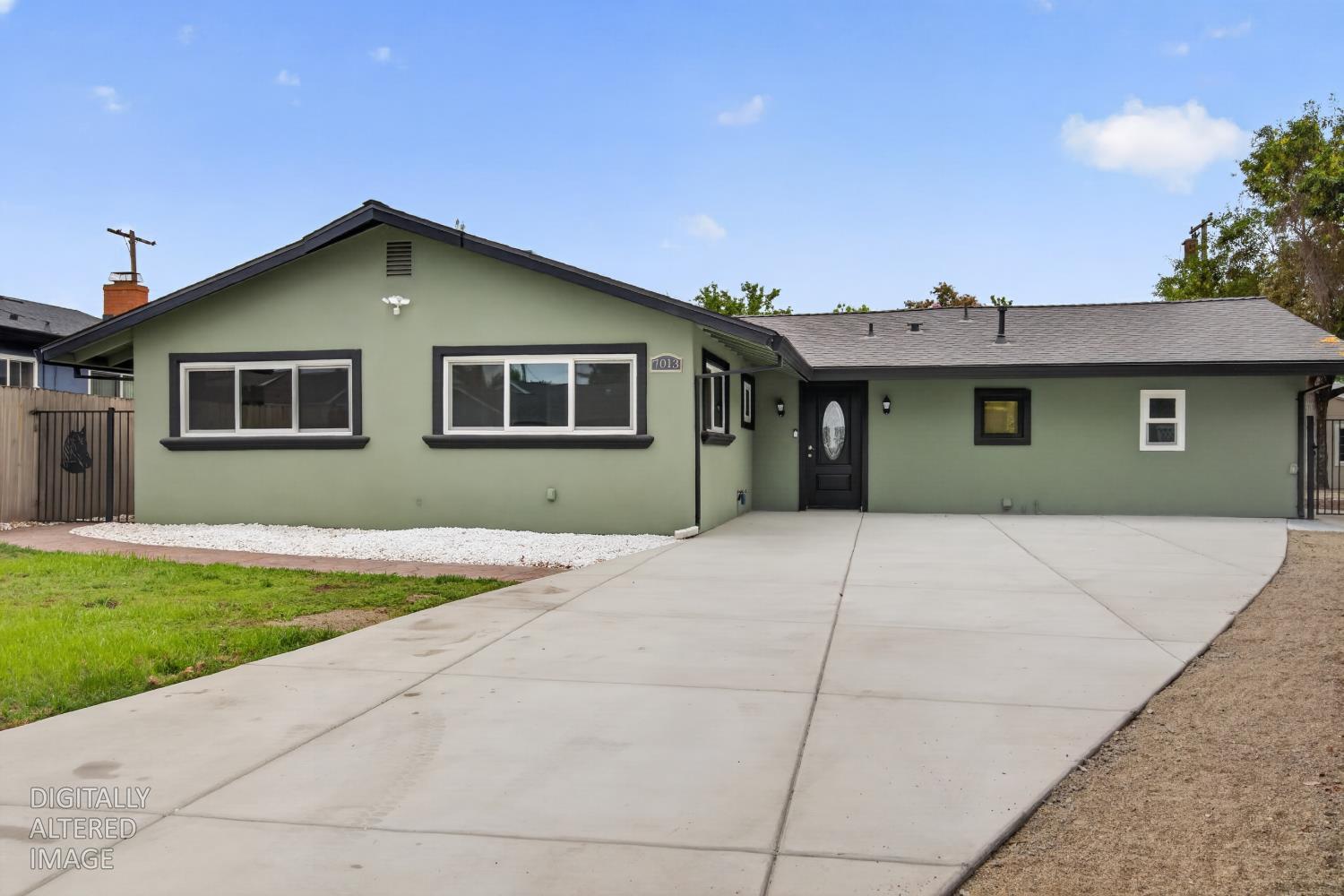 7013 Glass Slipper Way