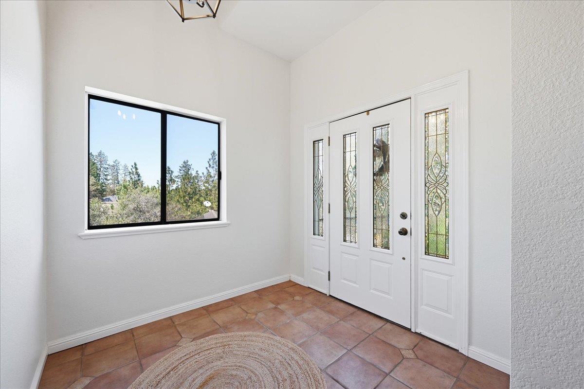 18566 Song Sparrow Court