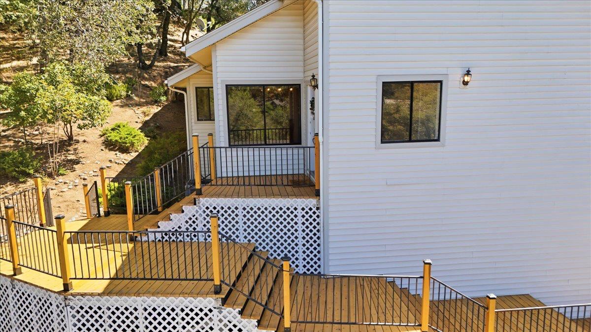 18566 Song Sparrow Court