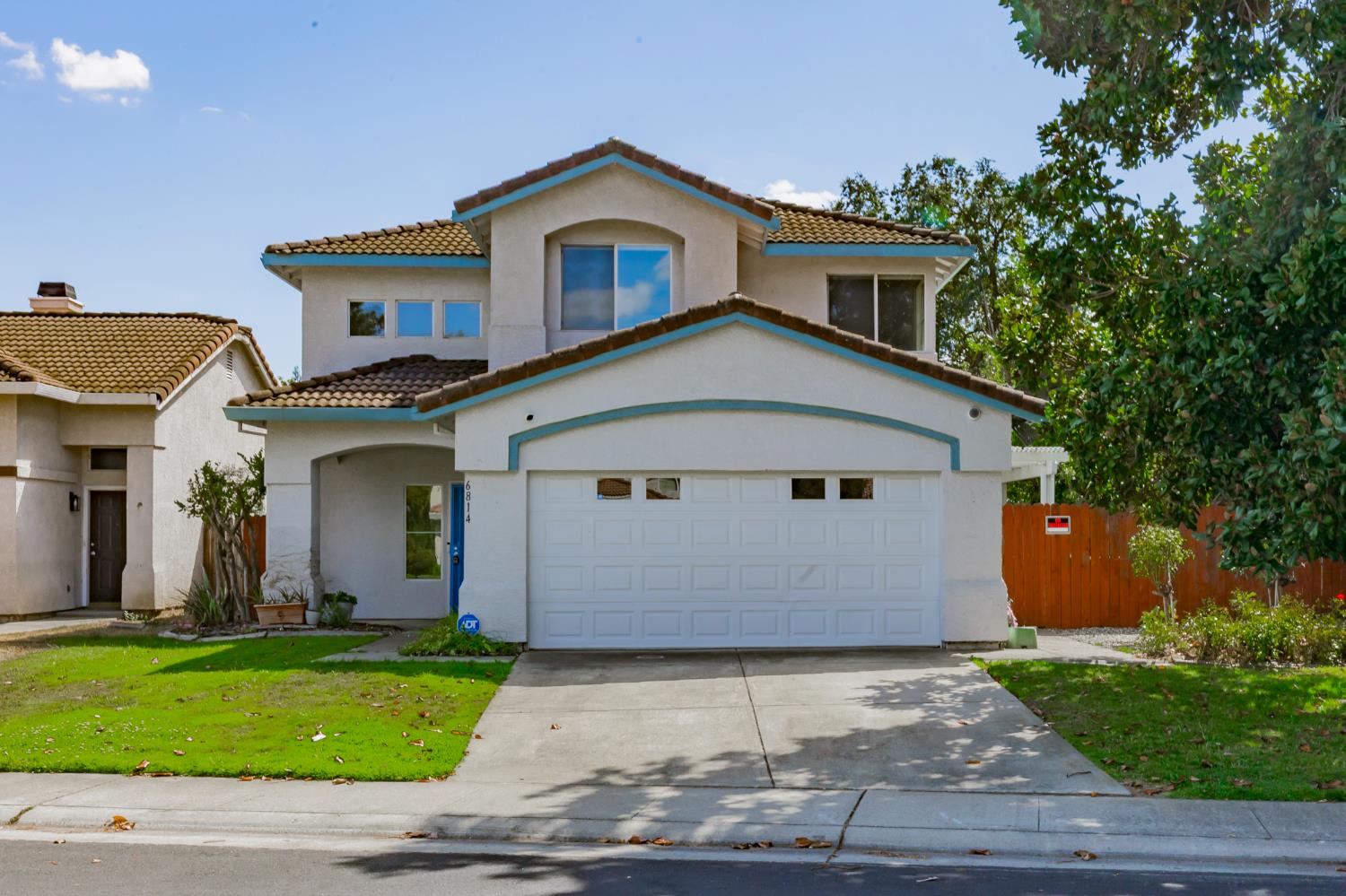 6814 Sandy Souza Way