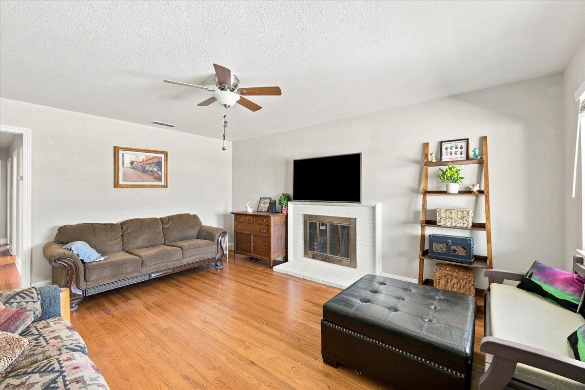6906 Van Maren Lane