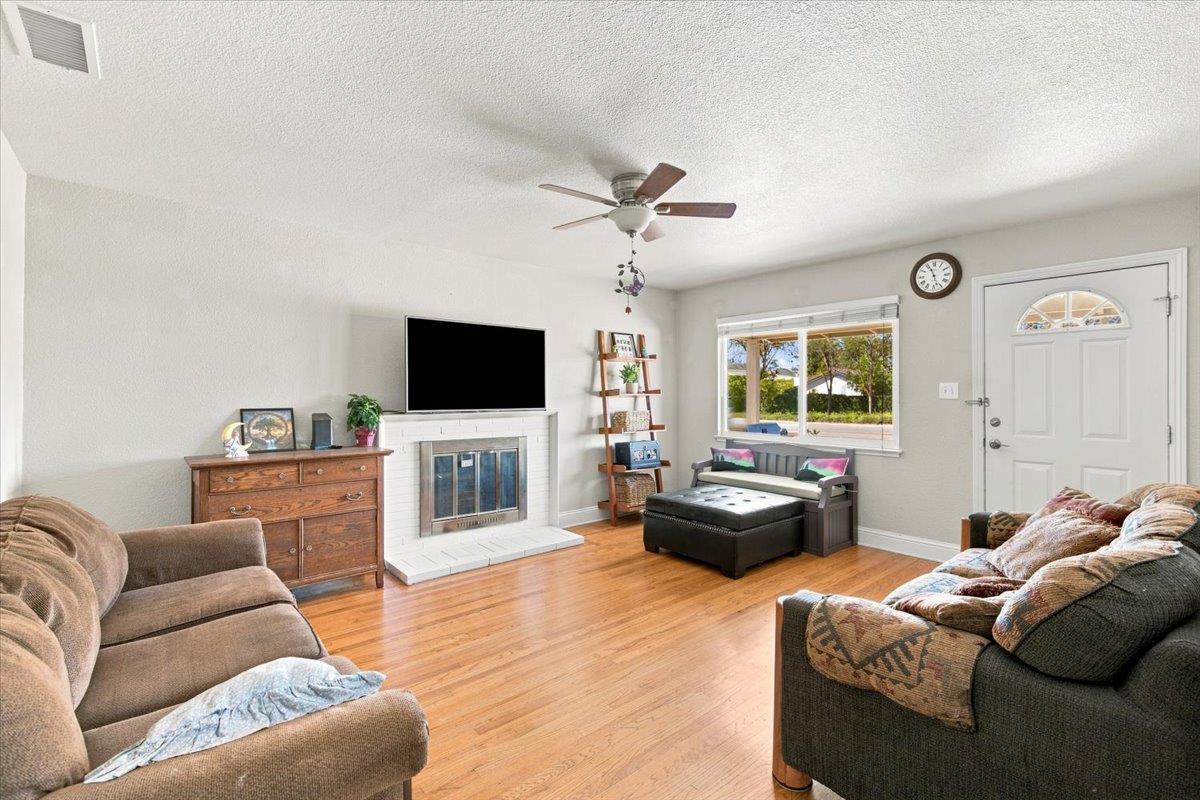 6906 Van Maren Lane