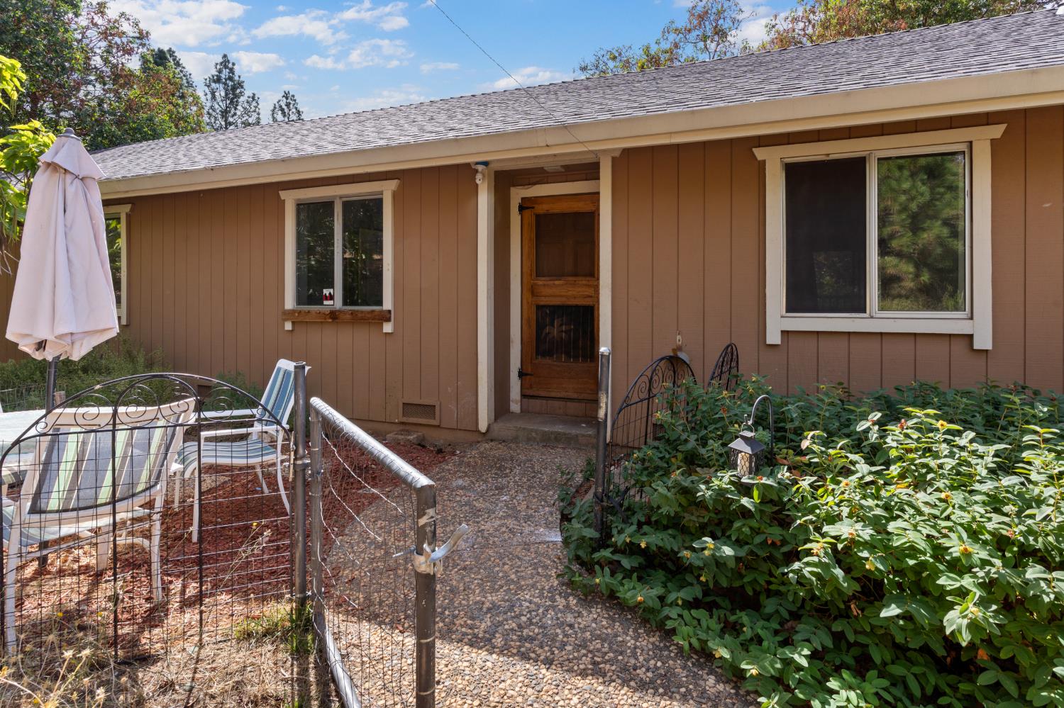 6177 Silverleaf Drive