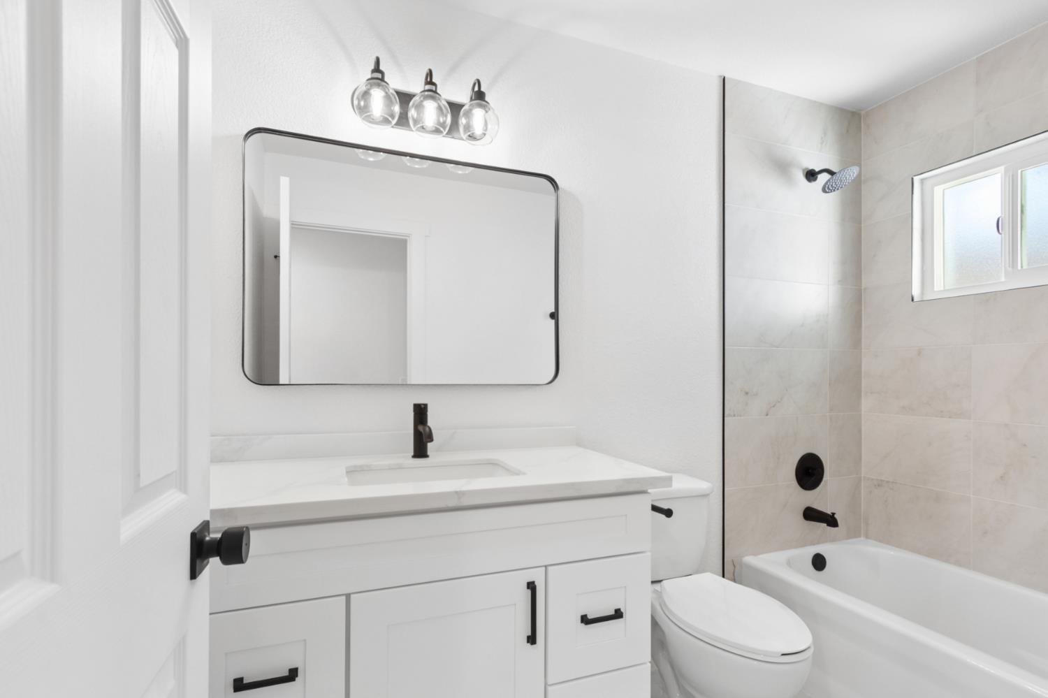 561221267_bb9b24fe-21a1-4e53-9074-b260d887ac76.jpg