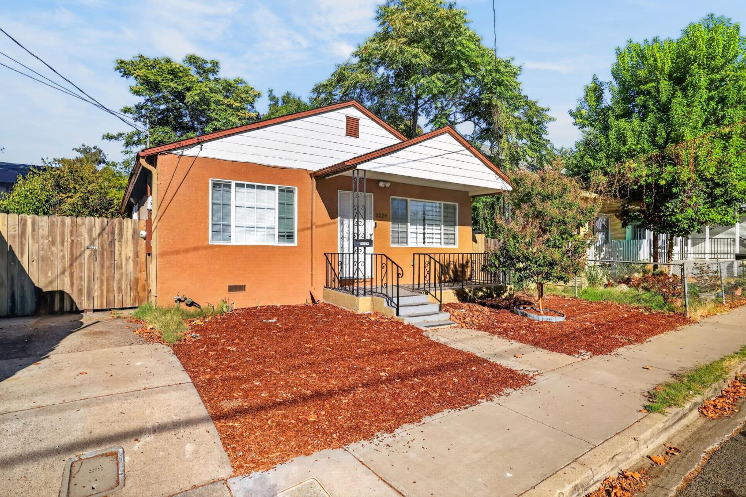 3224 San Jose Way