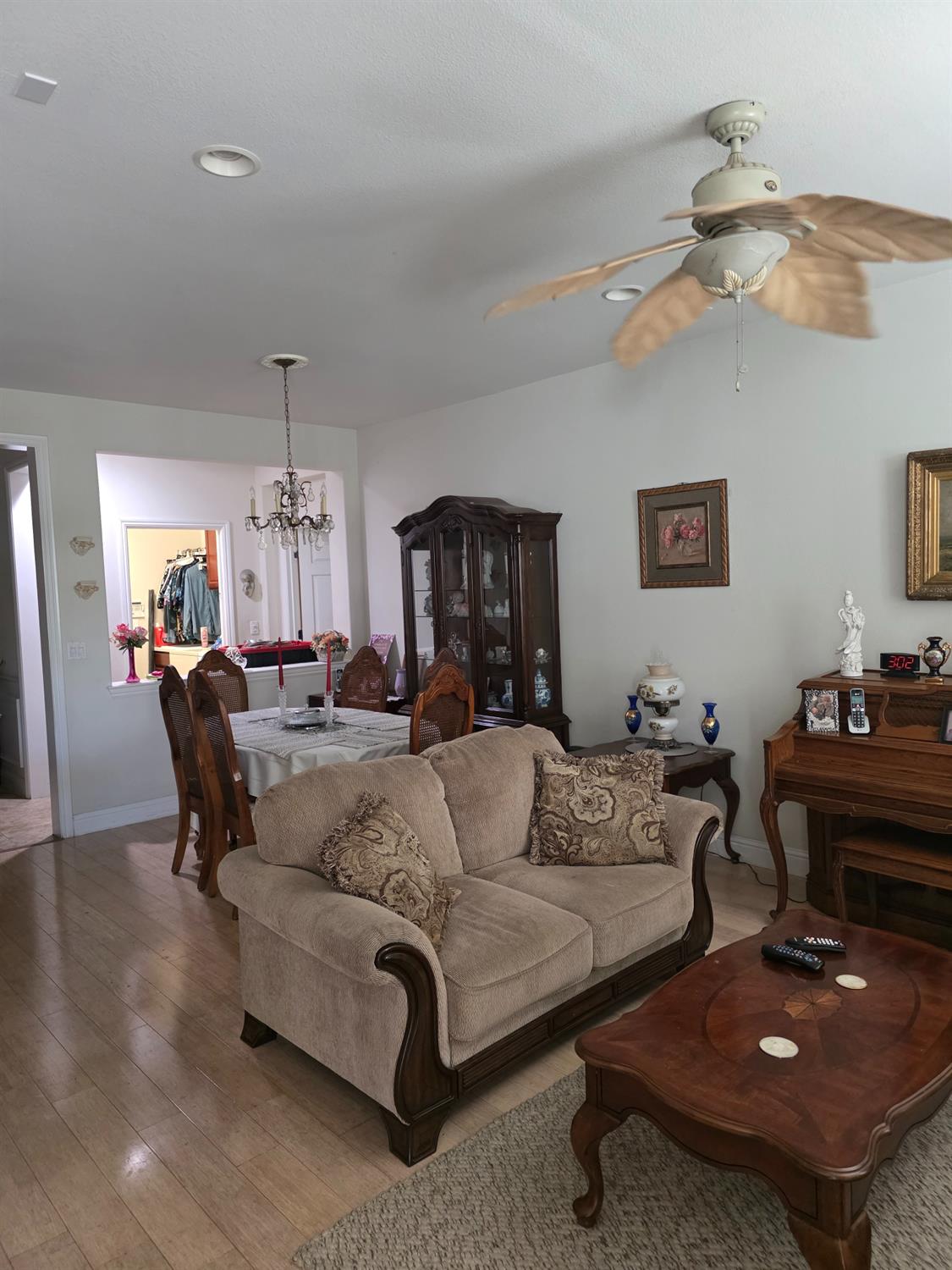 2499 Bell Chase Dr