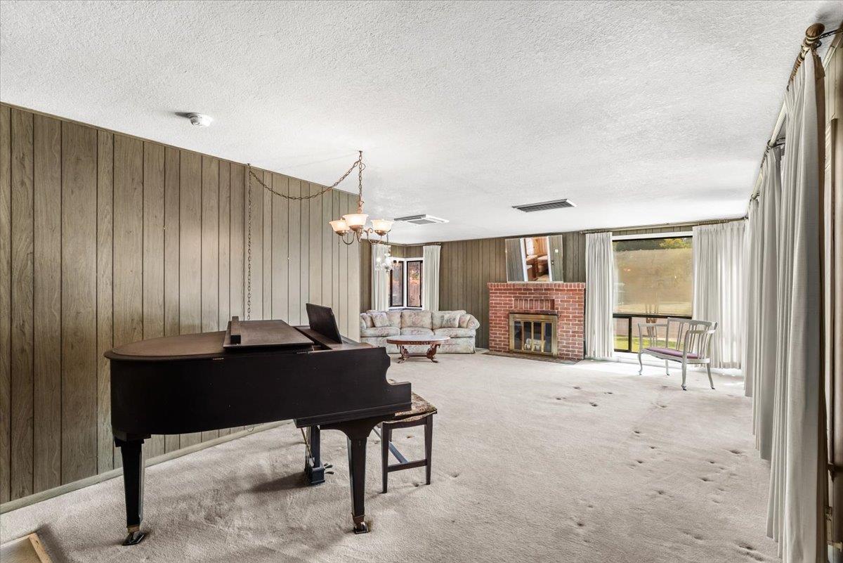 110 E B Street