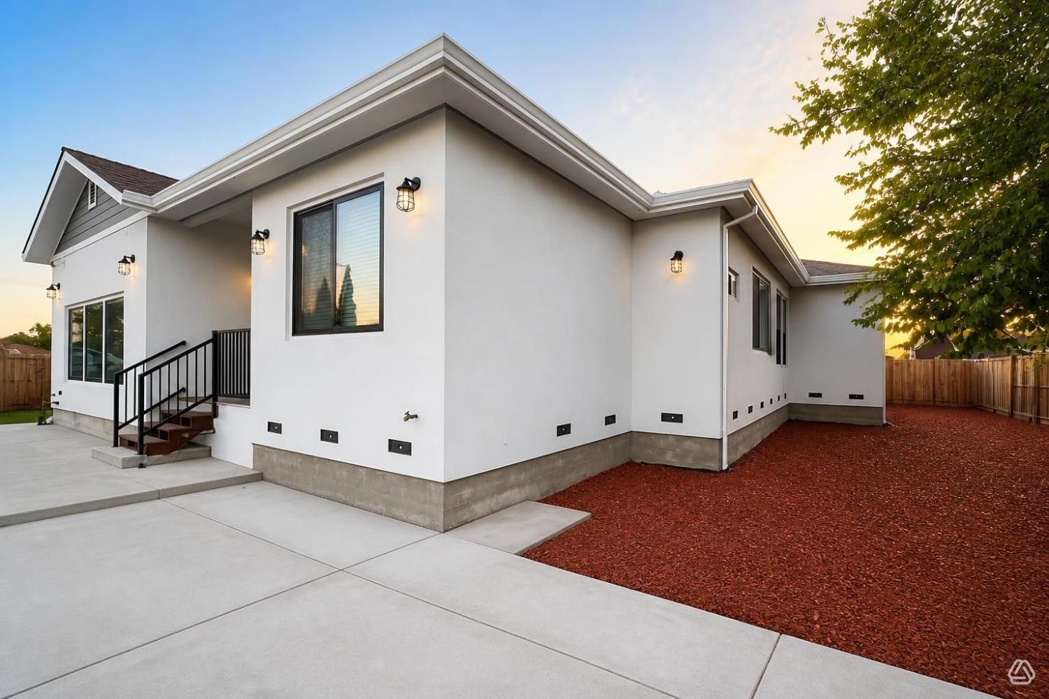 4933 Dry Creek Road