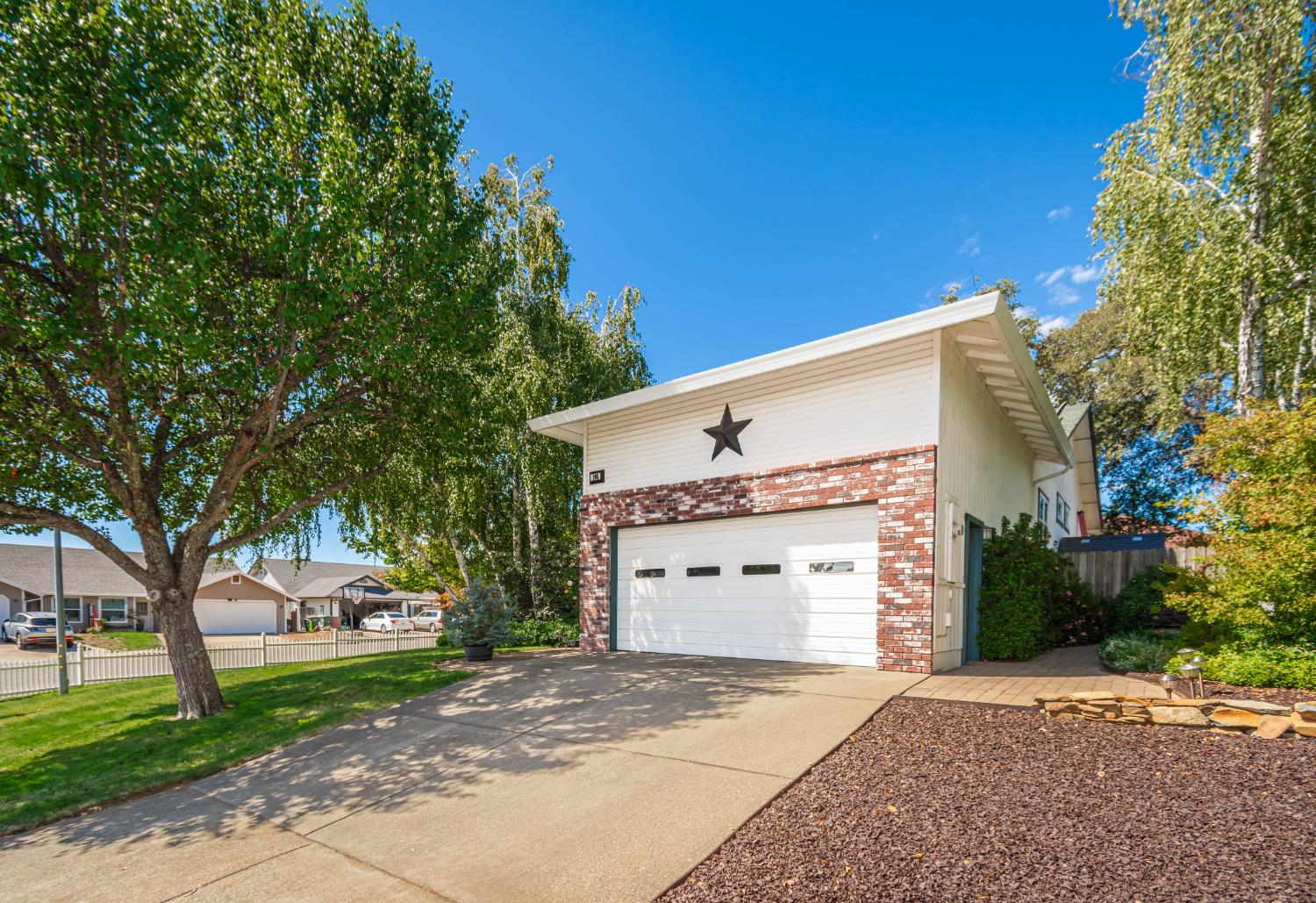 105 Errin Place