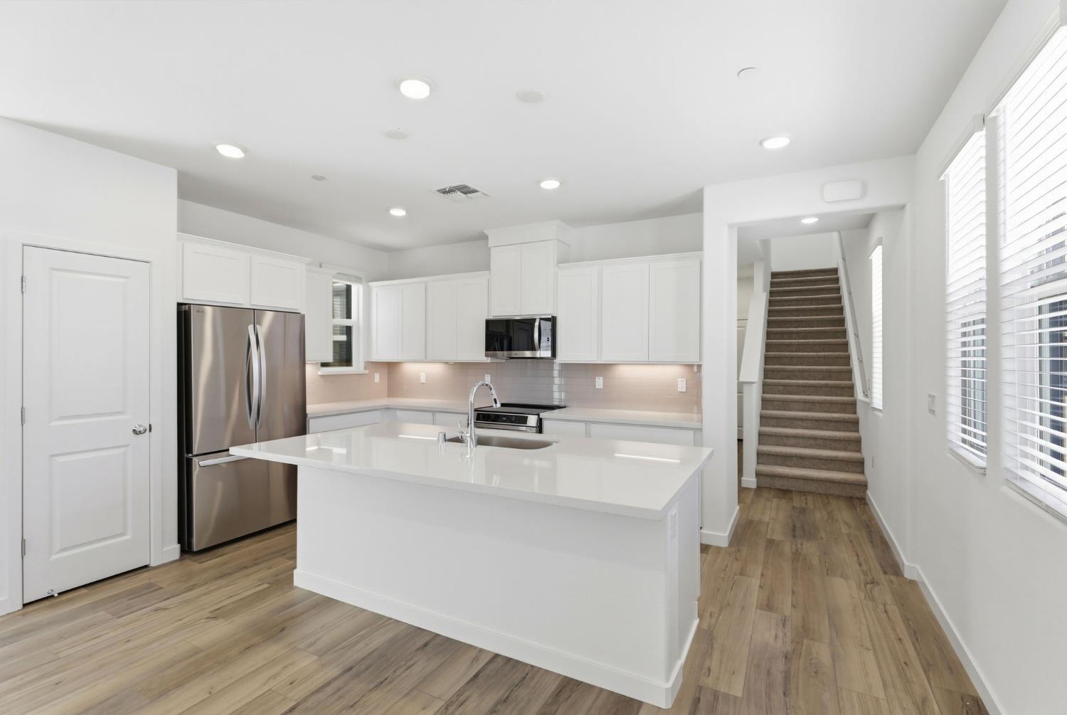 1001 Vanderbilt Terrace