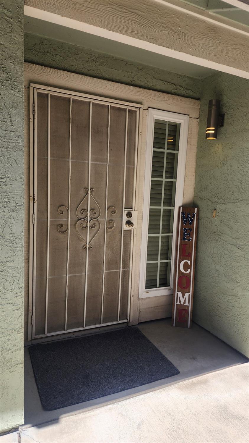 180 Hawthorne Drive