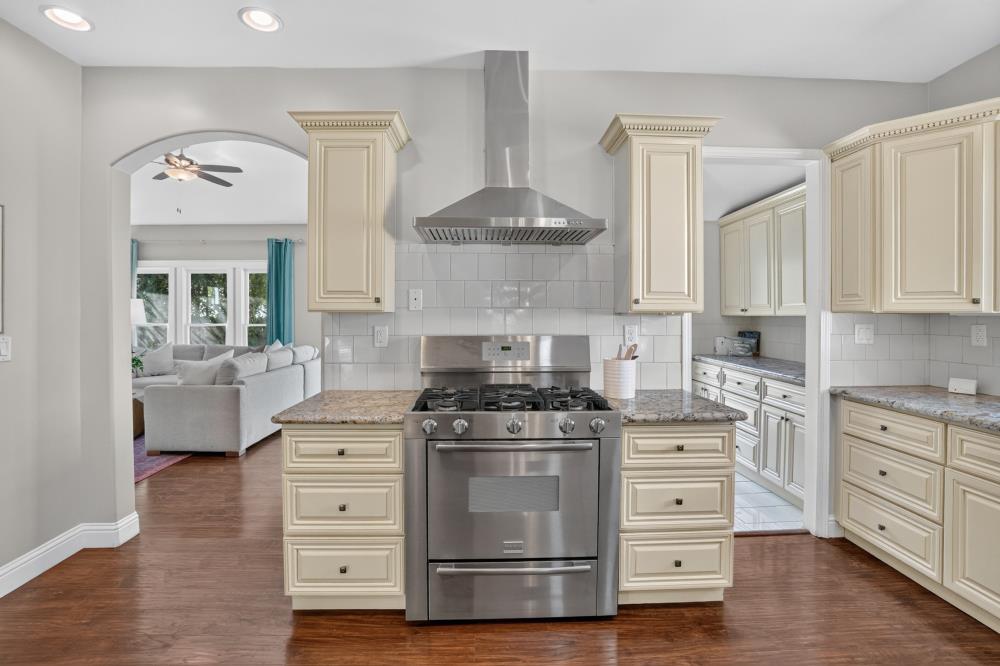 561224349_76ba5d4d-ccaa-4289-84f9-b96d82c57a05.jpg