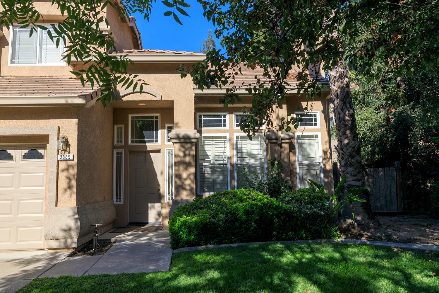 2889 E Doral Way