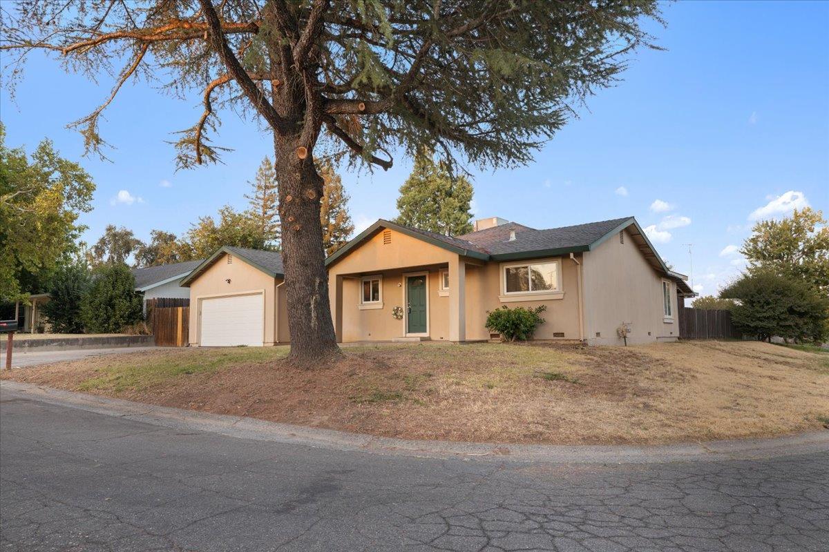 5400 Essex Court
