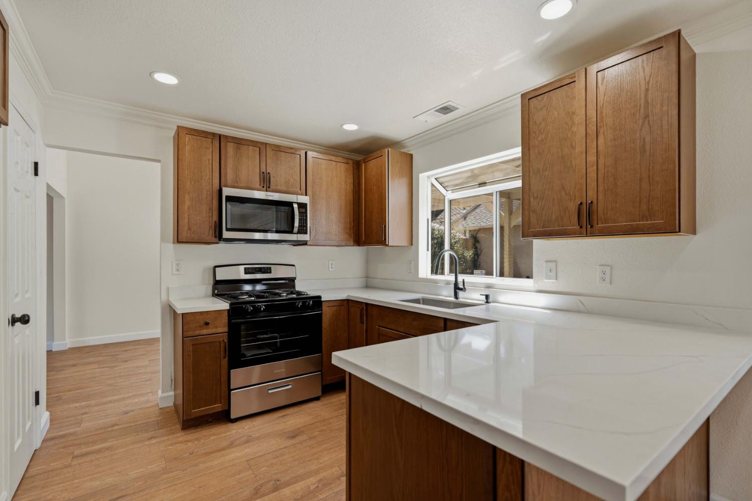 2025 Hearthstone Lane